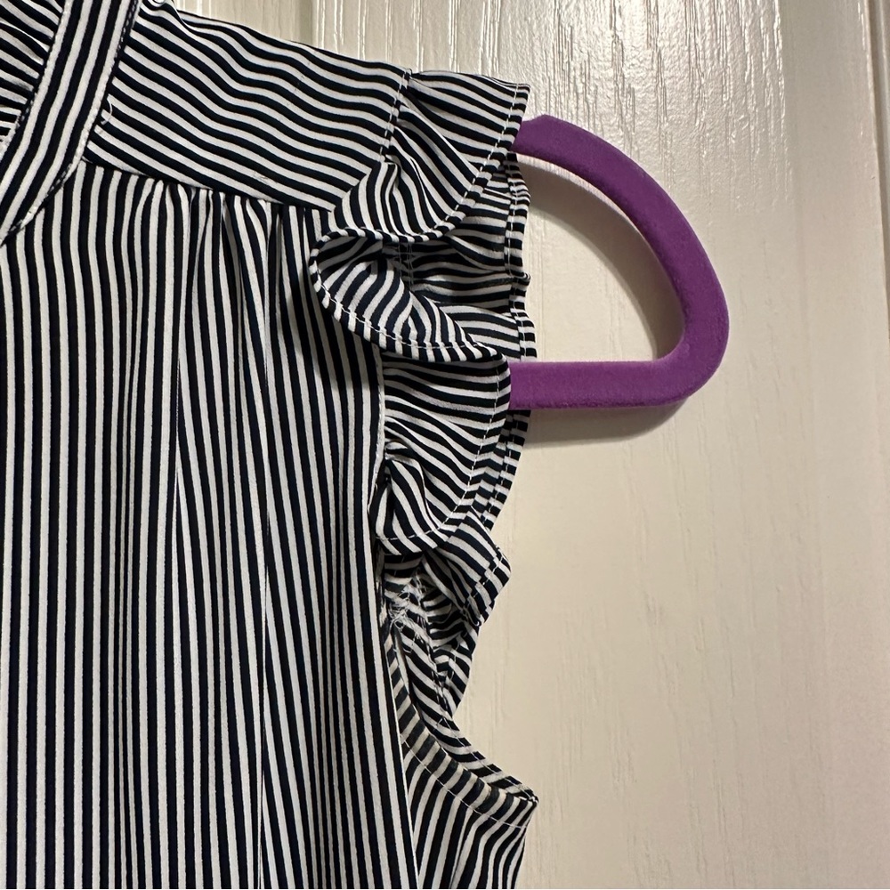 Loft Ruffle Sleeve Blouse - Picture 4 of 5